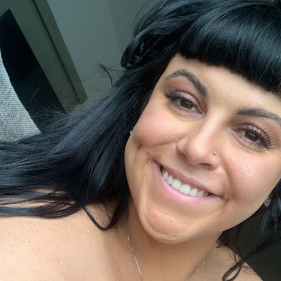 Meet the Posher Other - Meet your Posher, Catherine